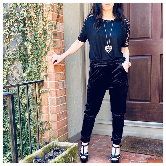 ✨MADE IN ITALY✨Velvet chic joggers - Picture 2 of 7